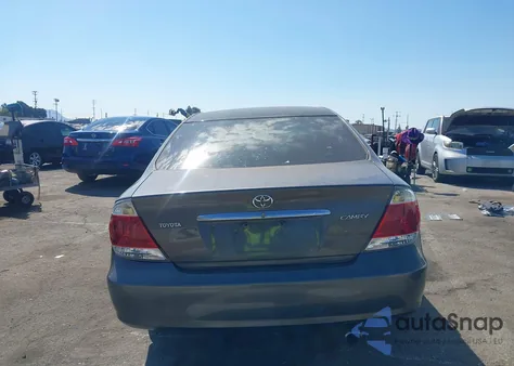 2005 Toyota Camry Xle из США, поврежденный, VIN 4T1BE32K45U955745